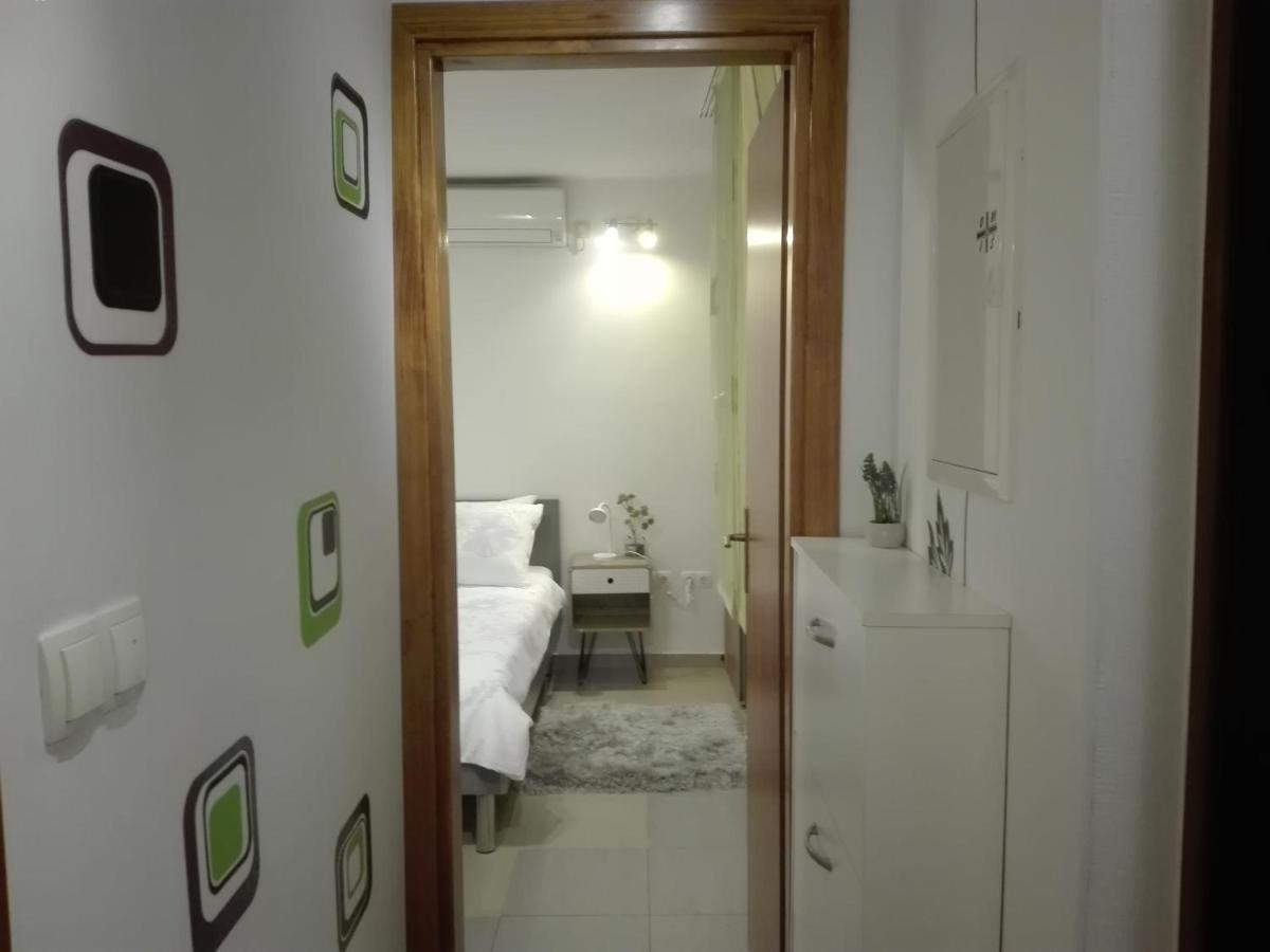 Apartment Zizi Omiš Exterior foto