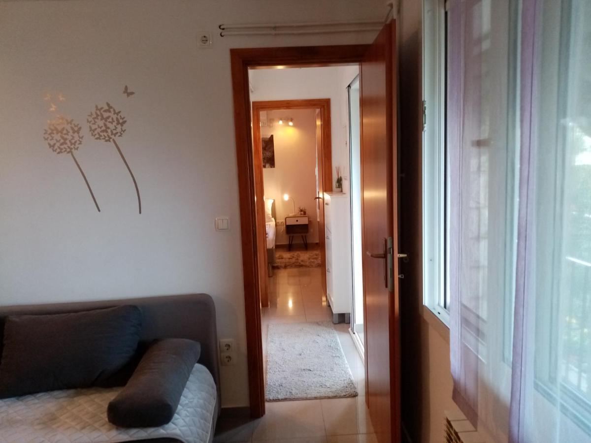 Apartment Zizi Omiš Exterior foto